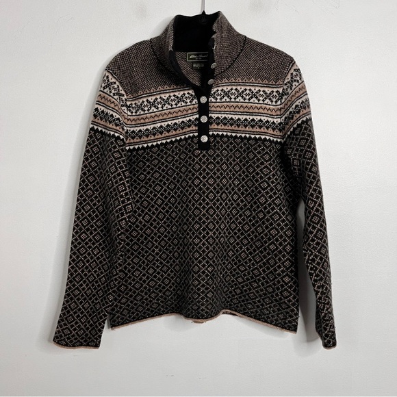 Eddie Bauer Sweaters - Eddie Bauer Women's Black and Cream Sweater